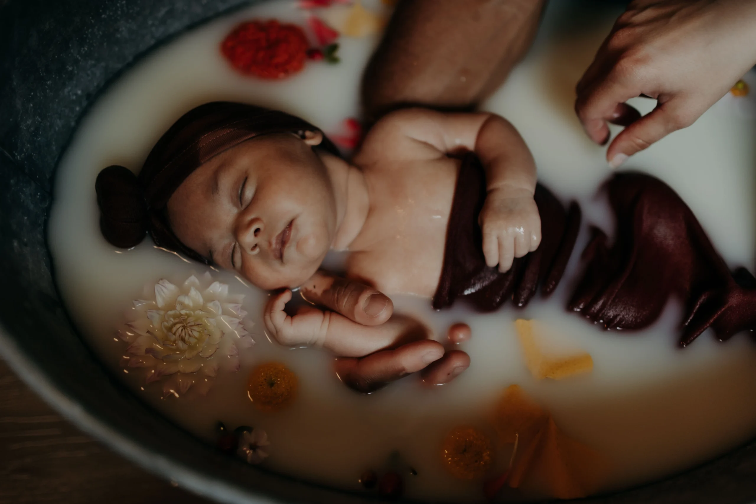 séance-photo-bain-lait-floral-bébé-Le-Mans (18)