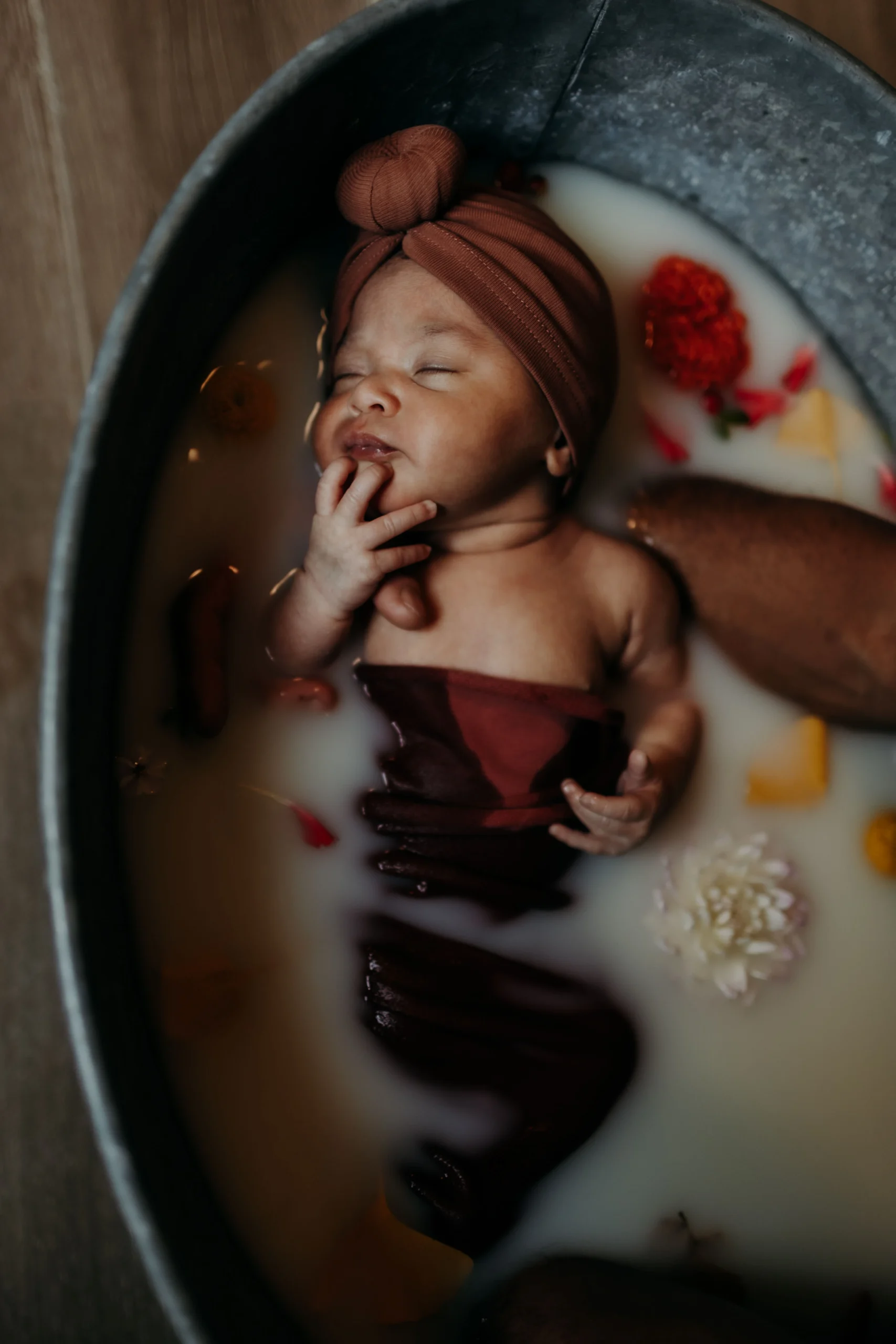 séance-photo-bain-lait-floral-bébé-Le-Mans (2)